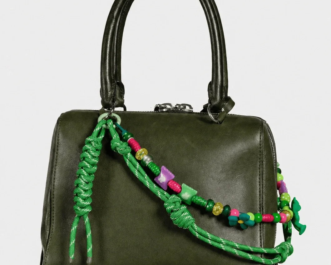 Çanta Süsü ve Keychain Trendi: Çantanıza Kişisel Dokunuş