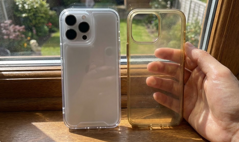 Şeffaf Telefon Kılıfları Neden Sararır?